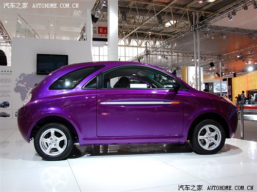 个性小车!奇瑞qq+sport车展正式亮相