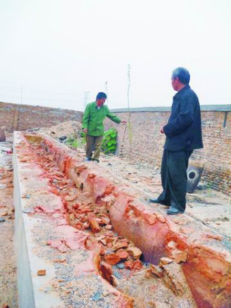 河南一作坊十几名村民汞中毒 无钱治疗等死(图