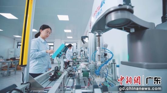 ���괴���˲�ѵ������С�� ��