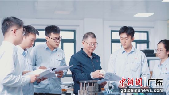 �����Ǹɴ�������Ա����չ���¹��� ��С�� ��