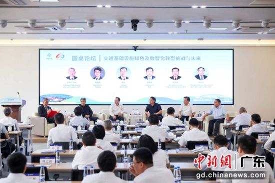 圆桌论坛环节。应思珑 摄 圆桌论坛环节。应思珑 摄