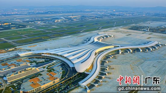 俯瞰T3航站楼。广州白云国际机场 供图 俯瞰T3航站楼。广州白云国际机场 供图