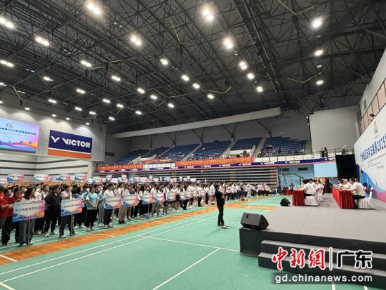 广州地区法学法律界2025年迎全运运动会开幕。方伟彬 摄 广州地区法学法律界2025年迎全运运动会开幕。方伟彬 摄