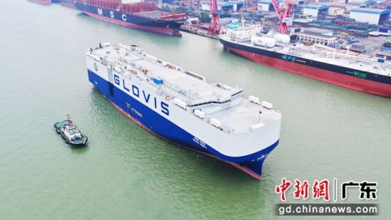 中船广船国际为韩国H-LINE建造交付第7艘汽车运输船11日在广州南沙交付。赵云鹏 摄 中船广船国际为韩国H-LINE建造交付第7艘汽车运输船11日在广州南沙交付。赵云鹏 摄