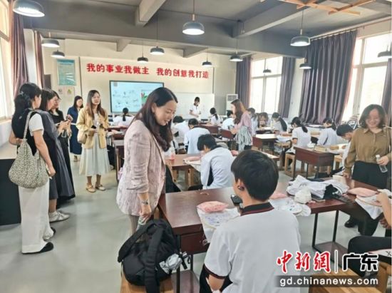 中山中专名师到潮州市职业技术学校开展对口帮扶交流活动。中山中专供图 中山中专名师到潮州市职业技术学校开展对口帮扶交流活动。中山中专供图