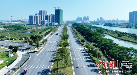 未来大道道路与地下的管廊工程。中交二航局 供图 未来大道道路与地下的管廊工程。中交二航局 供图