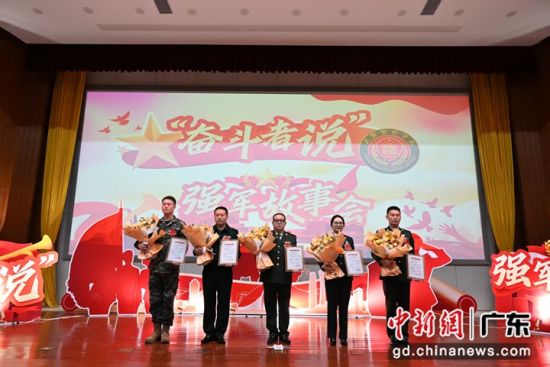 �ܶ��ߺ�Ӱ������չ ��