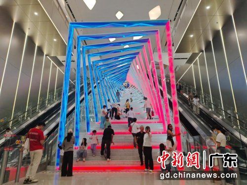 �ֳ�ͼ��ͨѶԱ ��ͼ