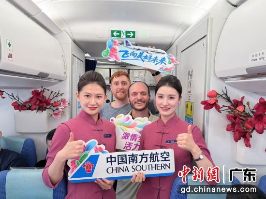 南航全力完成十五运盛会出行保障。南方航空 供图 南航全力完成十五运盛会出行保障。南方航空 供图