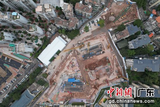 �й�������ί��УУ԰������������Ŀ���ͼ���н��ľ� ��ͼ