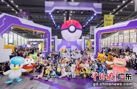 宝可梦训练家们盛装参与深圳大师赛。主办方供图 宝可梦训练家们盛装参与深圳大师赛。主办方供图