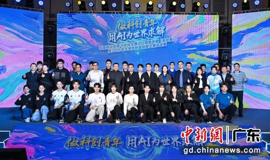 ���������ĸ�У�������顣���췽 ��ͼ