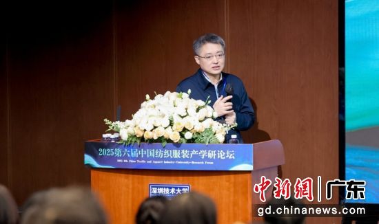 ���ڼ�����ѧ��У���������´ǡ����췽��ͼ