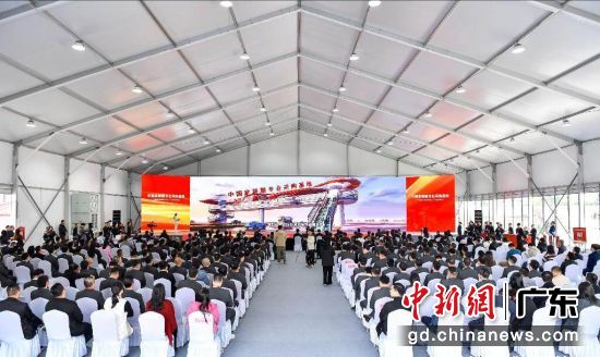 汕头市纺织服装产业协会家居服保暖分会成立大会及产业发展大会、中国家居服专业采购基地一期厂房交付暨二期项目开工仪式26日在广东汕头举行。主办方供图 汕头市纺织服装产业协会家居服保暖分会成立大会及产业发展大会、中国家居服专业采购基地一期厂房交付暨二期项目开工仪式26日在广东汕头举行。主办方供图