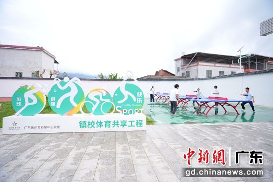 �����Ķ�Դ����ݸ��ѧ��ͨѶԱ ��ͼ