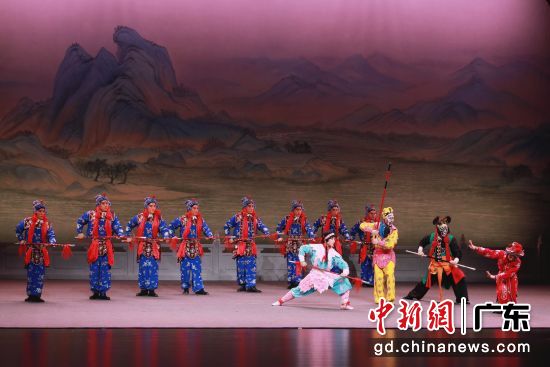 晚会现场。主办方供图 晚会现场。主办方供图