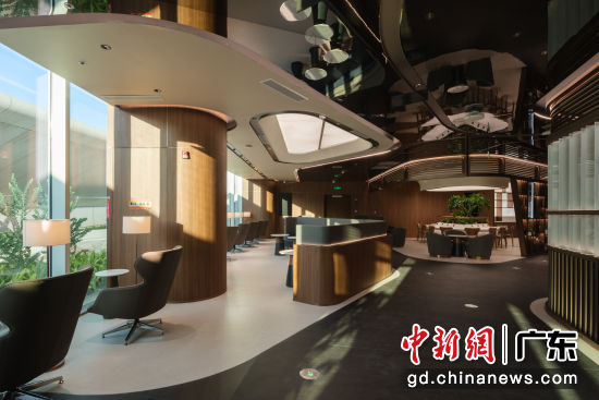 国航广州“紫宸”贵宾休息室正式启用。国航 供图 国航广州“紫宸”贵宾休息室正式启用。国航 供图