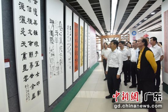 “好心福彩・浪漫之城”书法作品展览。梁天宇 摄 “好心福彩・浪漫之城”书法作品展览。梁天宇 摄