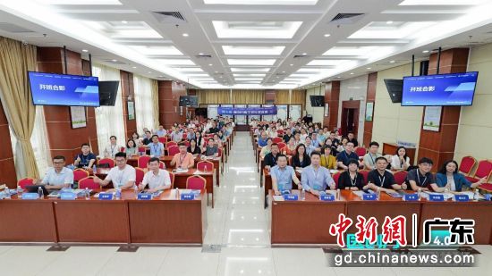 开班合影。受访方 供图 开班合影。受访方 供图