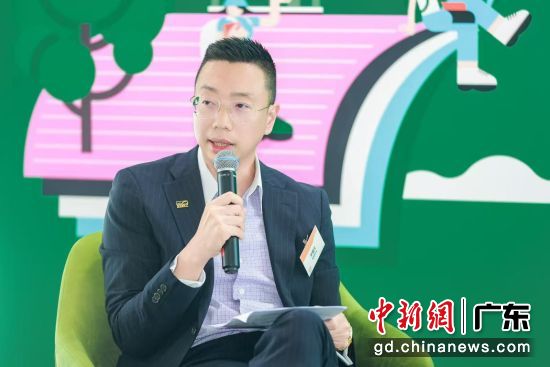香港贸发局消费品及生活时尚总监李键文介绍书展筹备情况。香港贸发局供图 香港贸发局消费品及生活时尚总监李键文介绍书展筹备情况。香港贸发局供图