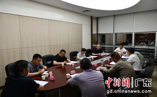 西藏自治区跨部门综合监管业务培训班学员分组研讨。受访者供图 西藏自治区跨部门综合监管业务培训班学员分组研讨。受访者供图