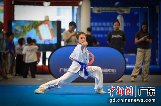 图为“荔武杯”比赛现场。广州市荔湾区委宣传部供图 图为“荔武杯”比赛现场。广州市荔湾区委宣传部供图