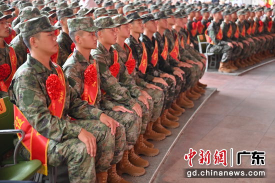 图为广州市荔湾区2026年秋季入伍新兵。陈楚红 摄 图为广州市荔湾区2026年秋季入伍新兵。陈楚红 摄
