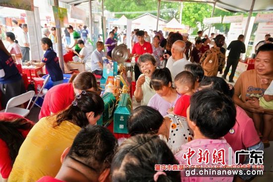 肇庆市鼎湖区庆祝2026年中国农民丰收节活动现场。主办方供图 肇庆市鼎湖区庆祝2026年中国农民丰收节活动现场。主办方供图