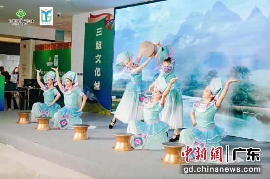 活动现场。主办方 供图 活动现场。主办方 供图