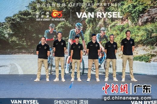 迪卡侬达飞车队深圳行。主办方供图 迪卡侬达飞车队深圳行。主办方供图