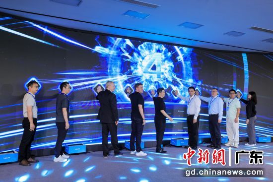 发布会现场。彭程 摄 发布会现场。彭程 摄