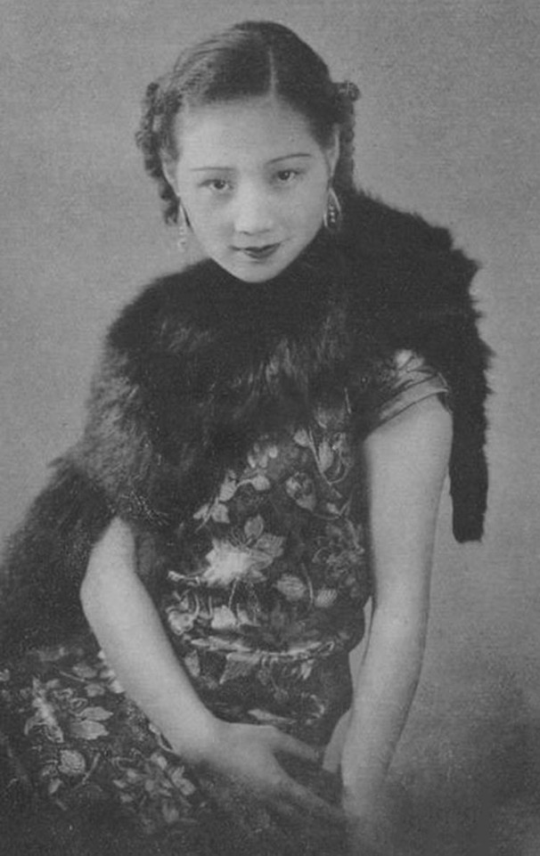 <em>被俘</em>军统<em>女特务</em>图库||军统<em>女特务</em>穿长靴骑马||军