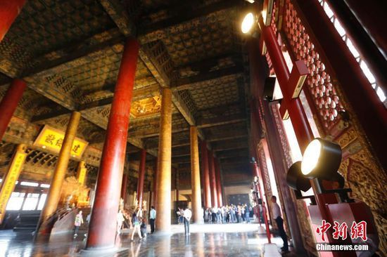 北京故宫六大宫殿百年来首次亮灯(组图)(3)