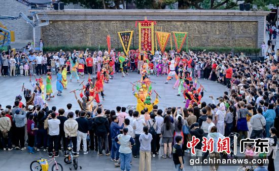 �����Ŷ���Ѳ�Ρ� ���췽��ͼ