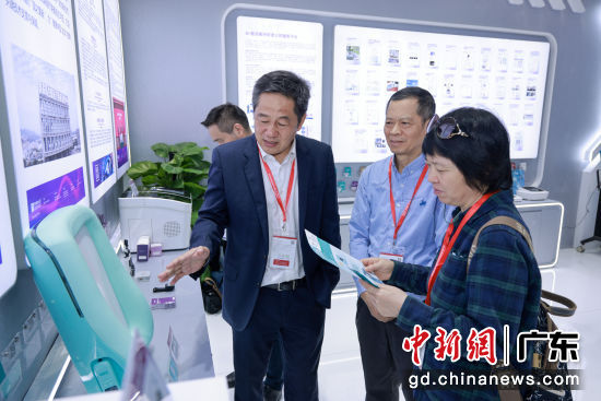 ����������ѧ����ҽеչ������ ��