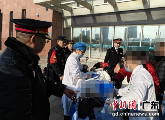 �񾯡���·������Ա��ҽ����Ա�������������ÿ͡�������·������ ��ͼ