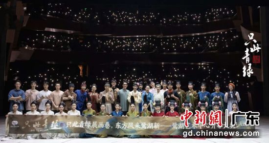 �غ�����������Ļ�ֳ���������ͼ