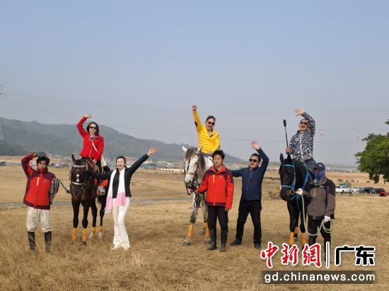 ͼΪ����ο�����Զ������������� �۵� ��ͼ