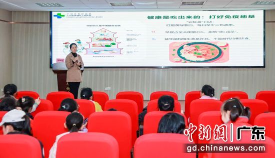 ר��Ϊ������������������ֳ�����רע������ͨѶԱ ��ͼ