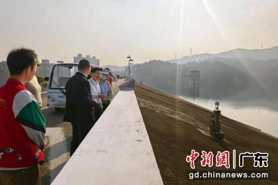 �˴�����ֳ����졣�����˴�ͼ