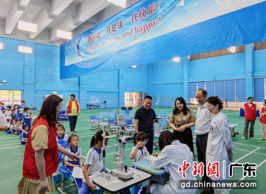 ����У԰��չҽѧɸ�顣�����˴�ͼ