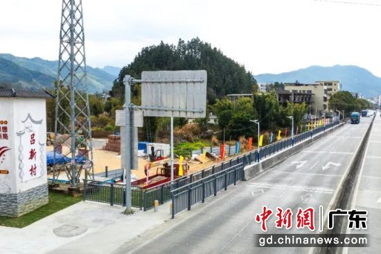 ����������������ʽͨ�С� ����ҫ ��ͼ