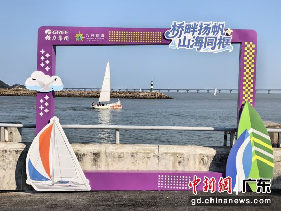 �麣�Ƴ����﷫�κ����ٺ��ࡱ��ɫ������Ŀ��������������̬�۹����ϡ����޺��� ��ͼ