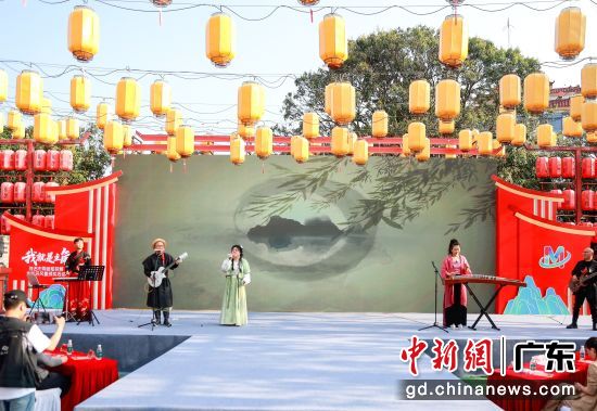 ���Ҿ������ǡ��������Ƶ�����ɷ��ֳ�����ʢ ��