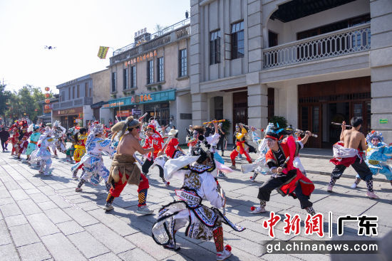 �Ž�Ӣ���裬��Ѫ���±�������� ��