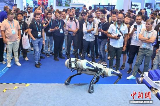 4��19�գ���139���й���������Ʒ���׻�(�㽻��)��һ���ڹ㶫�����չ١�ͼΪһ�������������������ɹ��̡������������ �����F ��